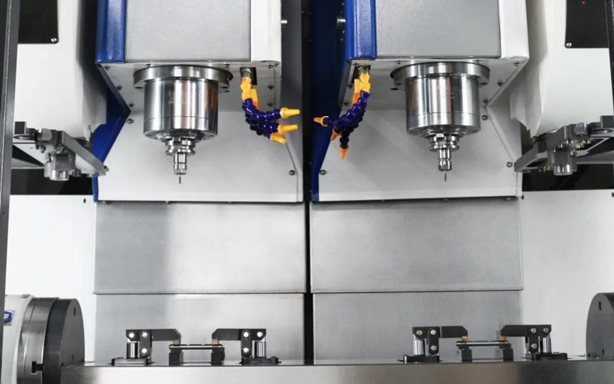 Linha de montagem final de centros de usinagem vertical e tornos CNC
